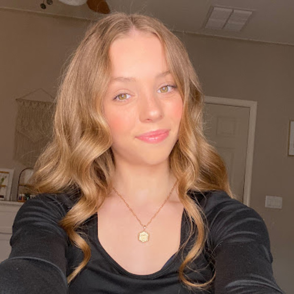 tessareneee08
